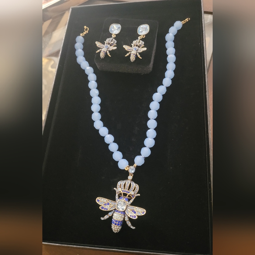 Heidi Daus "Her Majesty The Queen" Blue Periwinkle Bee Necklace and Earring Set